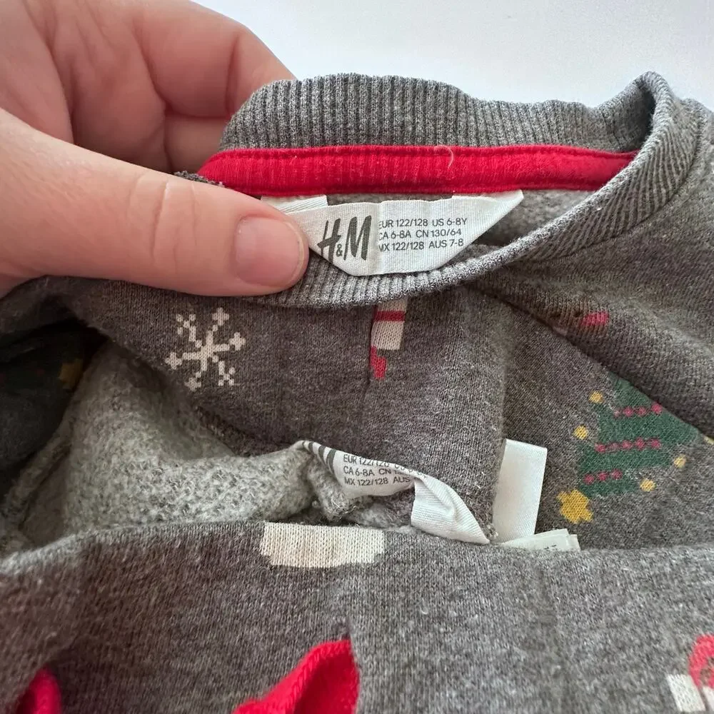 H&M Santa Sweatshirt and Trousers Set - Size 6-8 Years